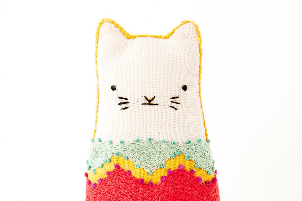 Craftermoon - Fiesta Cat - Embroidery Kit