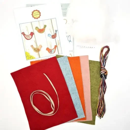 Craftermoon - Folk Birds Felt Craft Kit 3