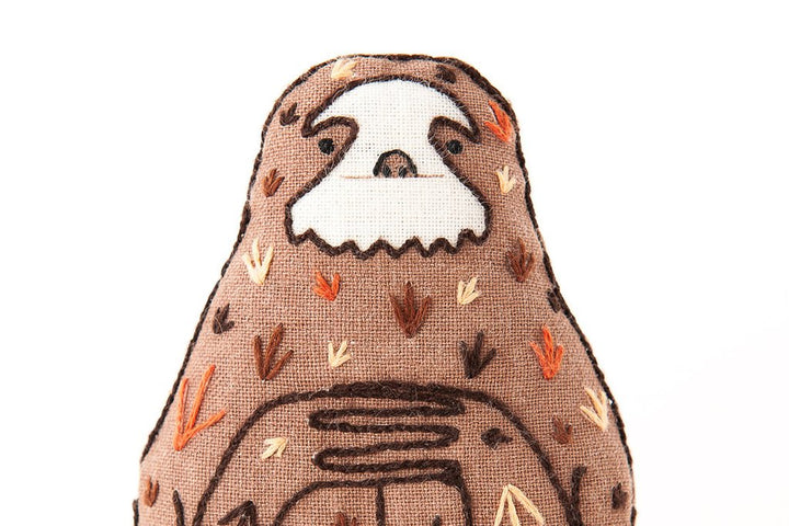 Craftermoon - Sloth - Embroidery Kit