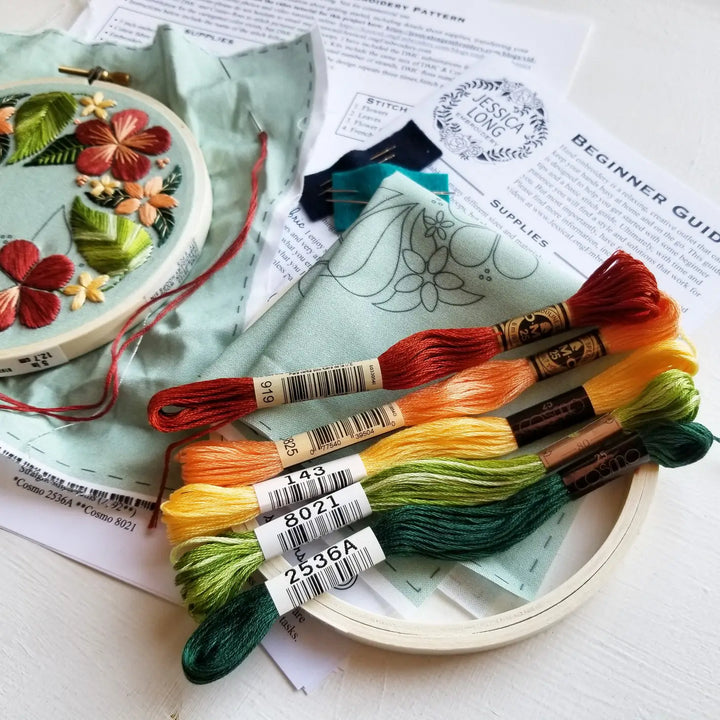 Craftermoon - Floral Flourish Beginner Embroidery Kit 5