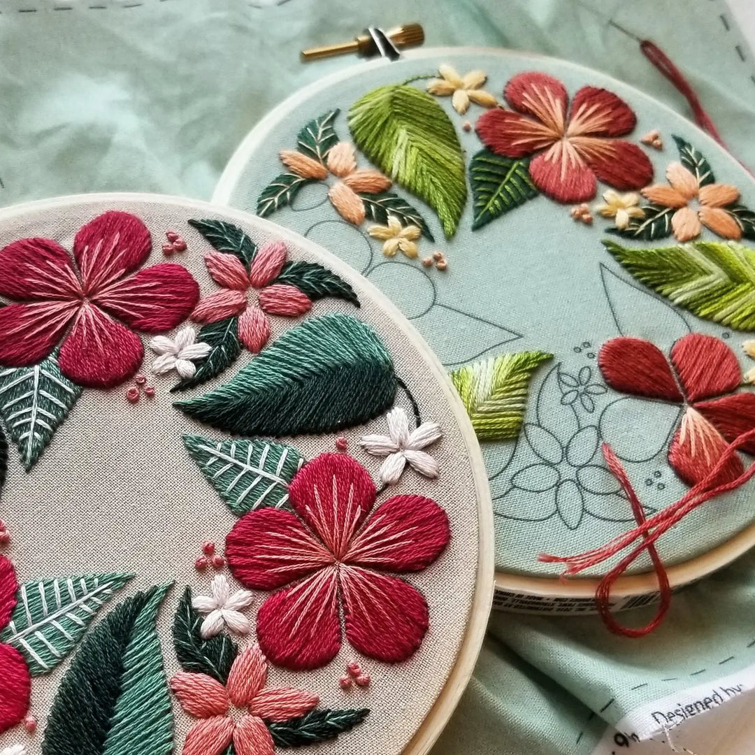 Craftermoon - Floral Flourish Beginner Embroidery Kit