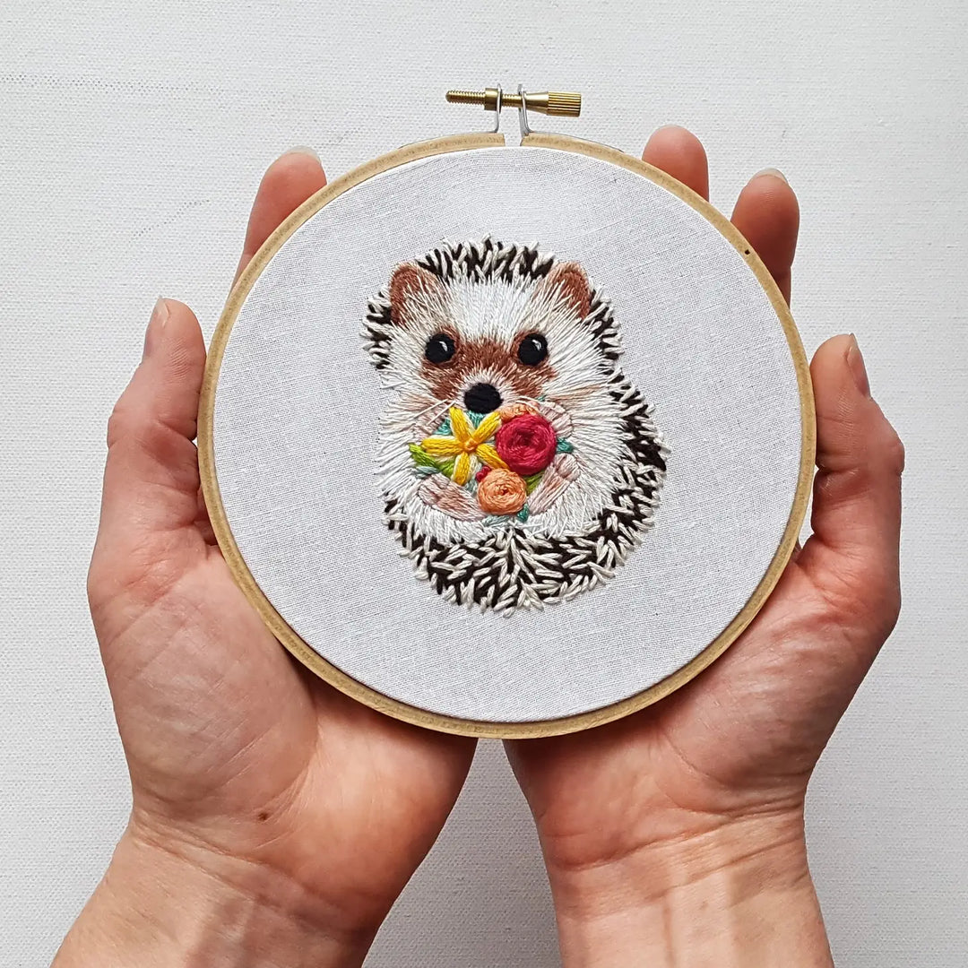 Craftermoon - Hedgehog Embroidery Kit