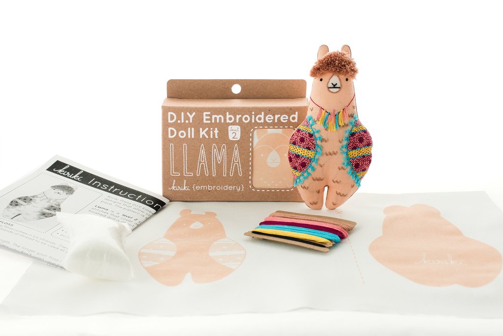 Craftermoon - Llama - Embroidery Kit 3