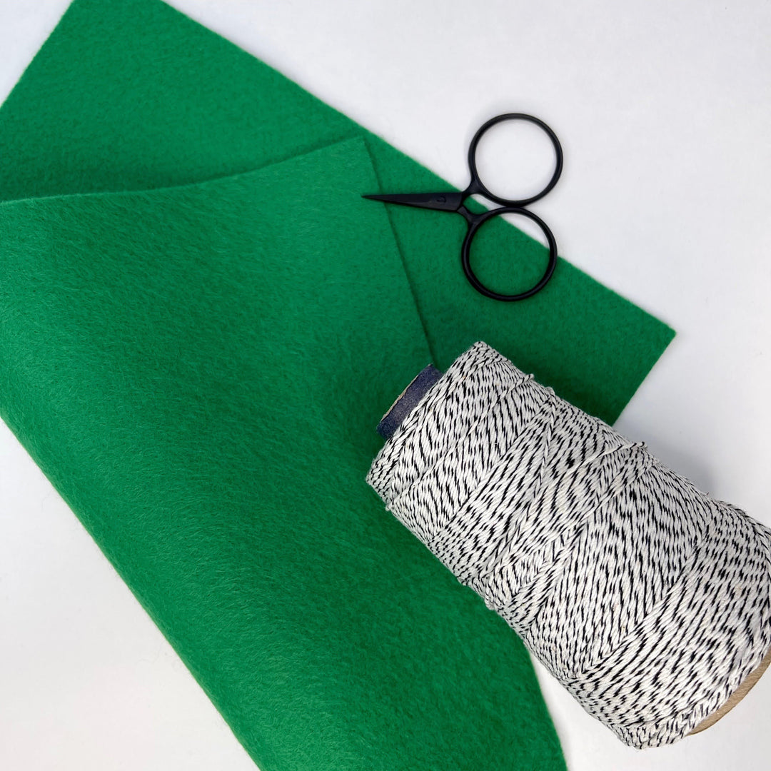 Craftermoon - Emerald Green Wool Blend Felt 2