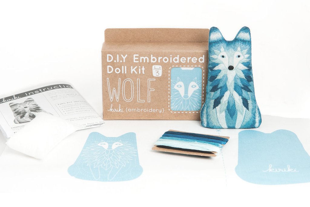 Craftermoon - Wolf - Embroidery Kit 3