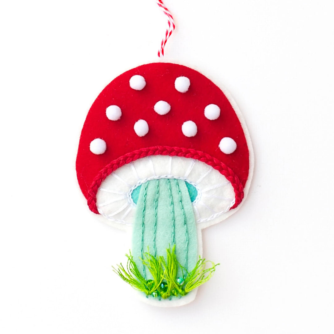 Craftermoon - Red Cutie Mushroom Wool Felt Ornament Kit