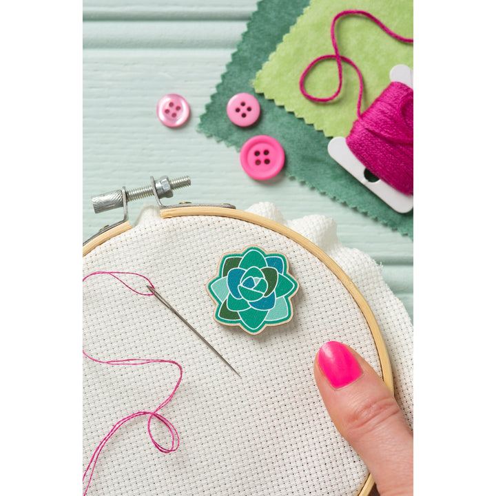 Craftermoon - Magnetic Needle Minder - Succulent 2
