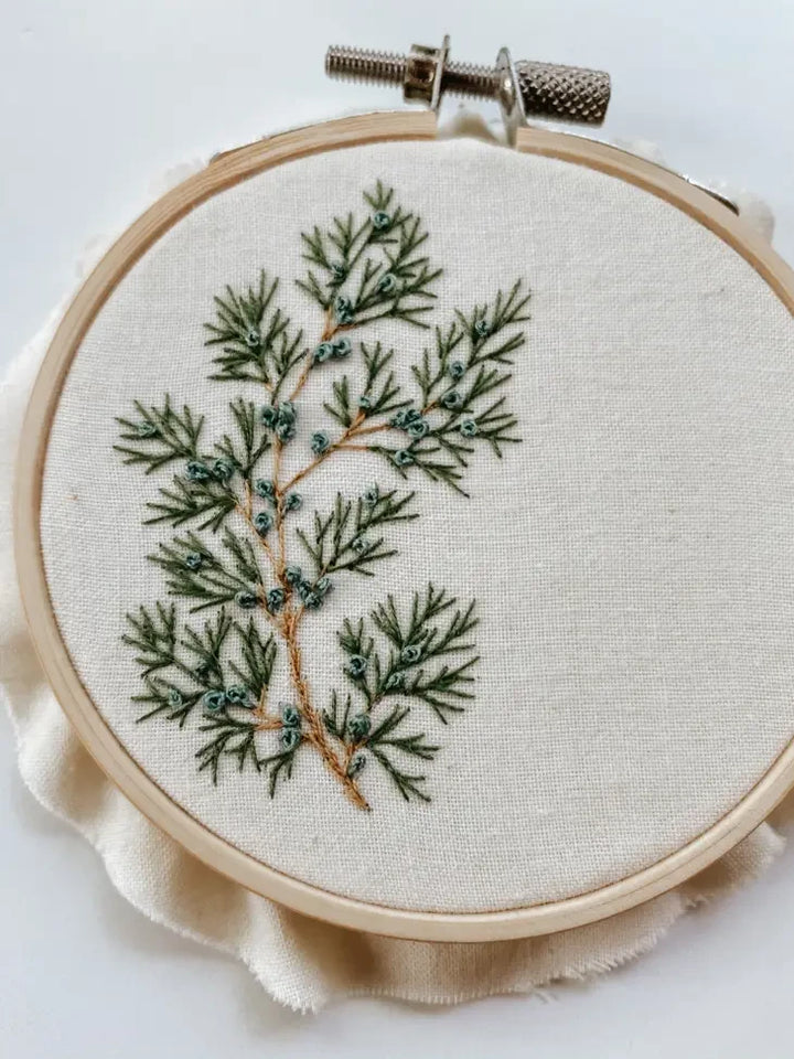 Craftermoon - Juniper Embroidery Kit
