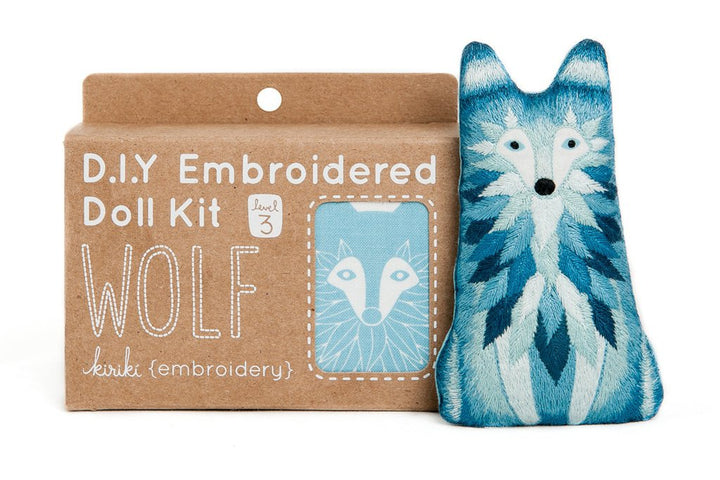 Craftermoon - Wolf - Embroidery Kit 2